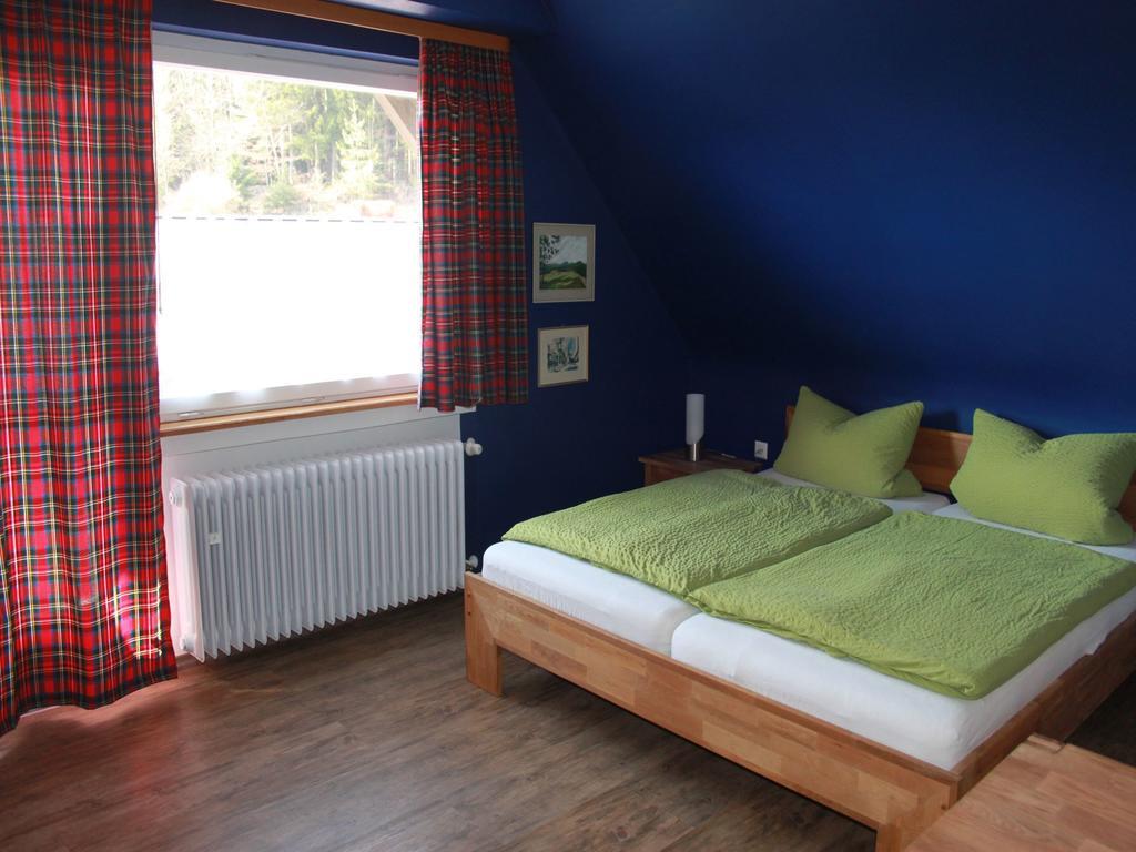 Hotel Café Pfaus Heidburg Mühlenbach Zimmer foto